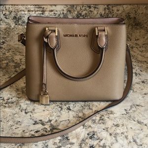 Michael Kors Crossbody